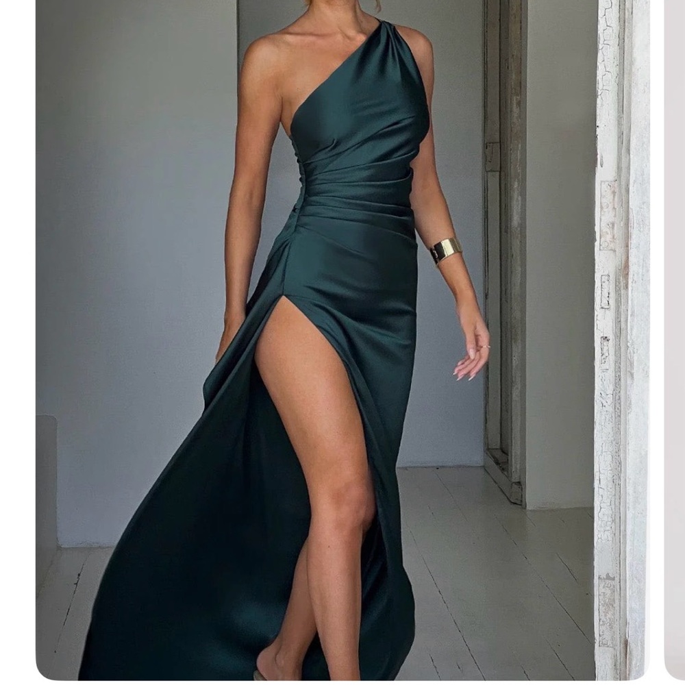Chic One-Shoulder Teal Dress